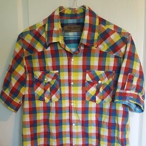 Short sleeve shirt